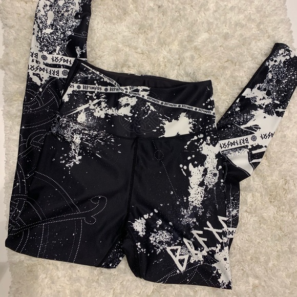 Brandson Bra & Leggings Set - Picture 2 of 8